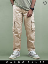 Relaxed Cargo Pants : Beige
