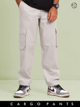 Relaxed Cargo Pants : Grey